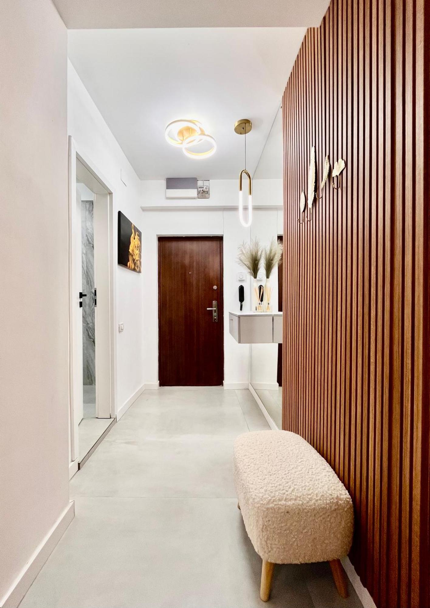 Nomad Instastudio - Steps From Old Town บูคาเรสต์ ภายนอก รูปภาพ